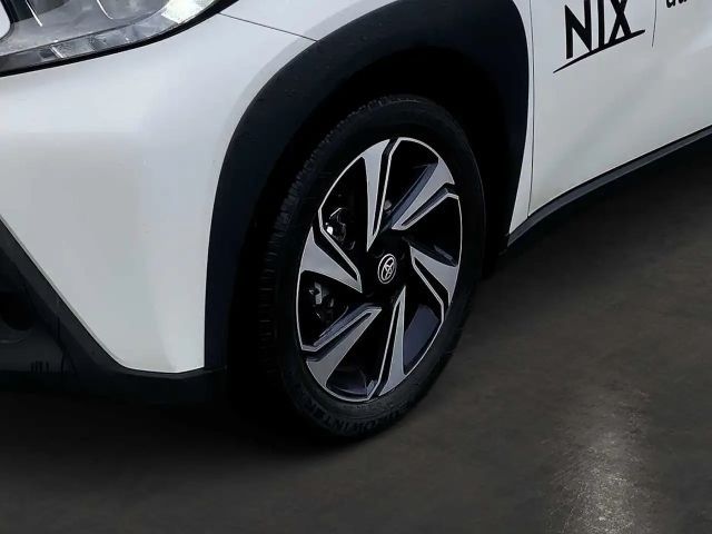 Toyota Aygo X 1.0 VVT-i Business Hatchback