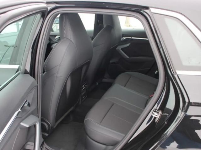 Audi A3 35 TFSI S-Line Sedan Sportback