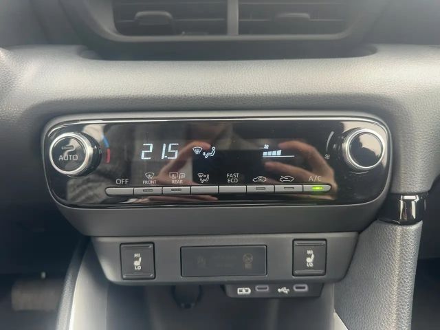 Toyota Yaris Business Hybride