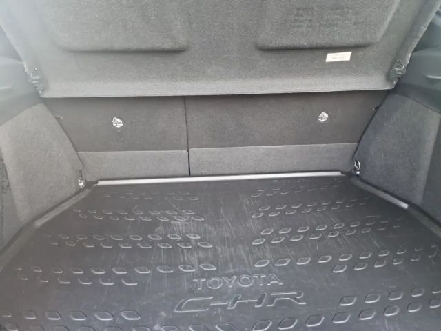 Toyota C-HR Hybride Team D