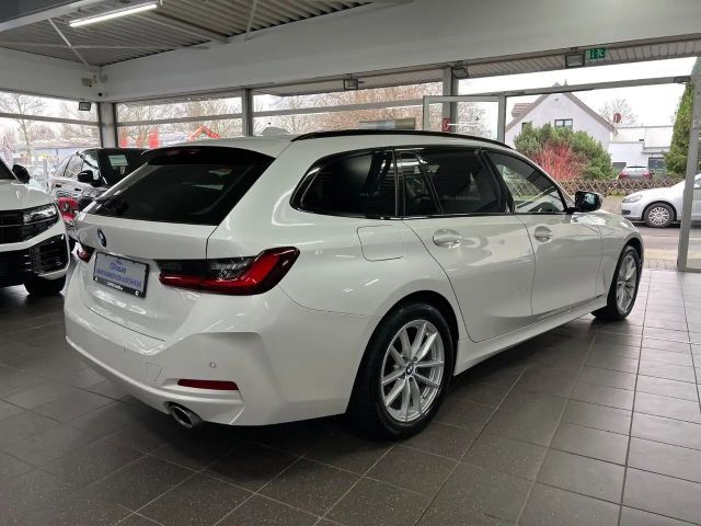 BMW 320 320d Touring xDrive