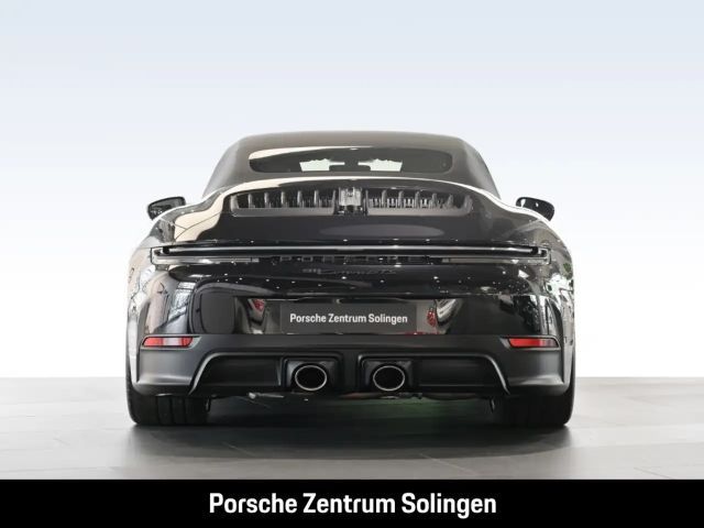 Porsche 992 Cabrio Carrera GTS