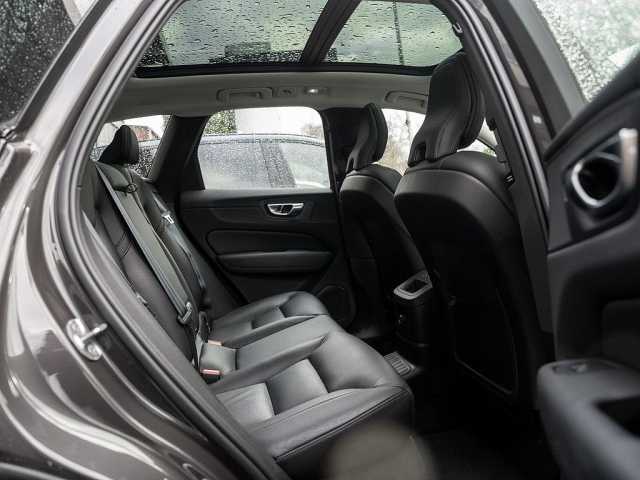 Volvo XC60 AWD Dark Plus T8