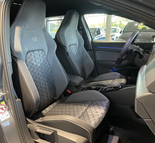 Volkswagen Golf 1.5 eTSI DSG Golf VIII Variant