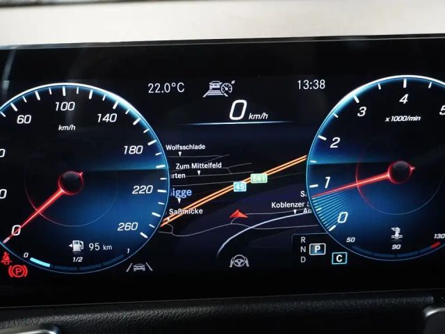 Mercedes-Benz GLB 250 *ACC*AHK*BURMESTER*PANO*360°KAM*STHZ*