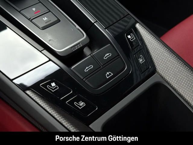 Porsche 992 4 Cabrio Carrera GTS