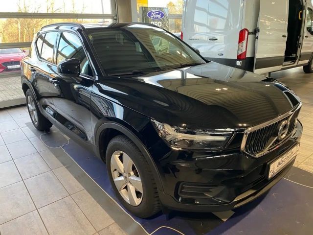 Volvo XC40 Core Momentum T3