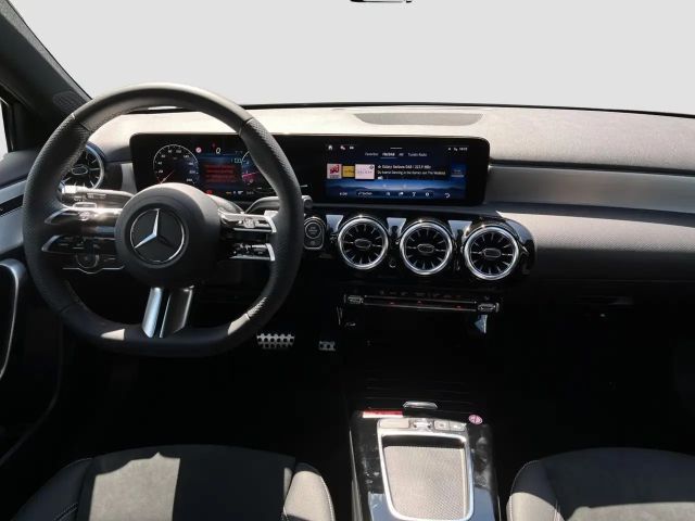 Mercedes-Benz A 200 AMG Line