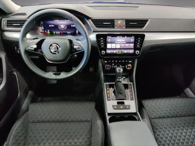 Skoda Superb 1.4 TSI Ambition Combi iV