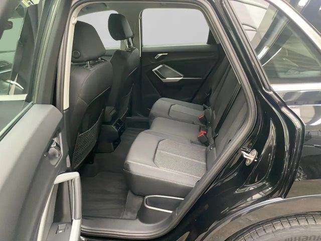 Audi Q3 35 TFSI S-Tronic