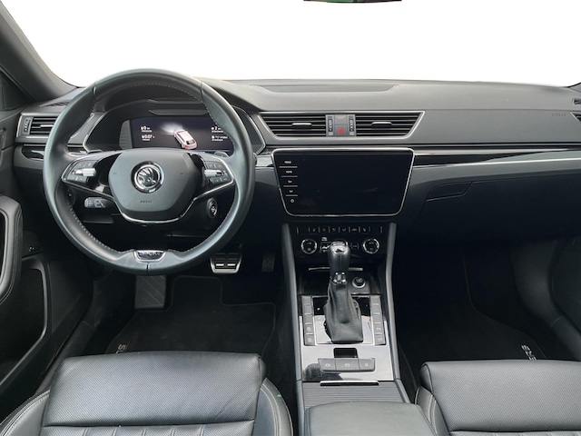 Skoda Superb 2.0 TDI Combi