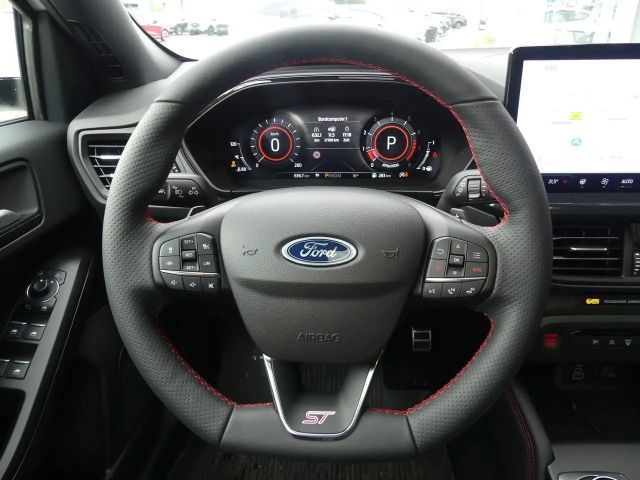 Ford Focus EcoBoost ST Line