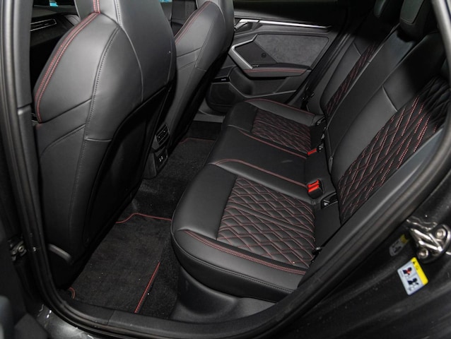 Audi A3 35 TDI S-Line S-Tronic Sedan