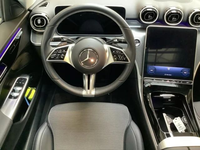 Mercedes-Benz C 180 AVANTGARDE Sedan