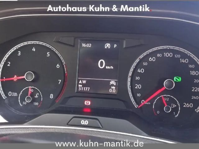 Volkswagen T-Roc 1.5 TSI DSG Sport