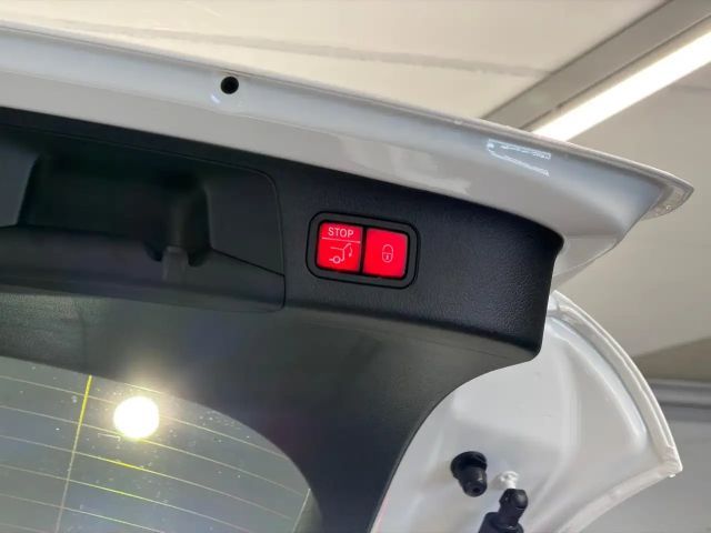 Mercedes-Benz GLA 200 4MATIC GLA 200 d