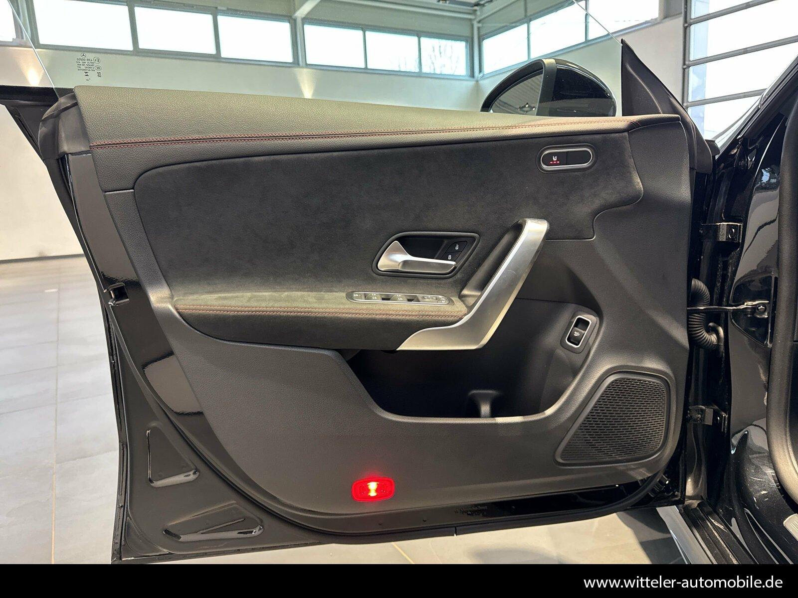 Mercedes-Benz CLA 200 4MATIC AMG Line Coupé