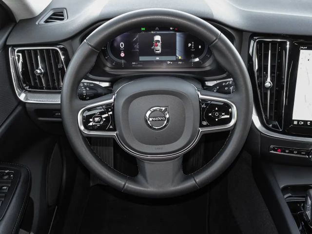 Volvo V60 Cross Country AWD Plus