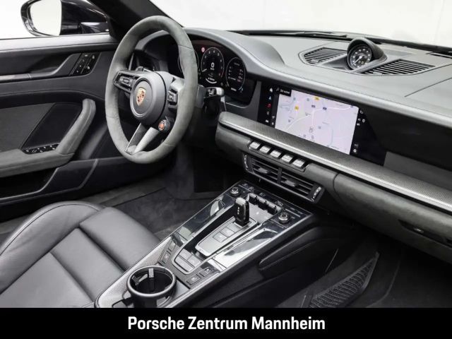 Porsche 992 Cabrio Carrera GTS