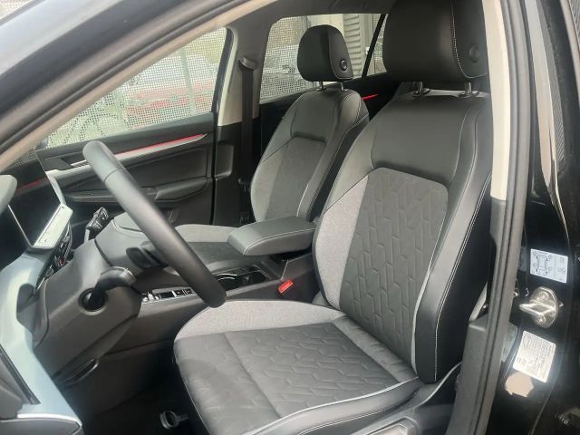 Volkswagen Golf 2.0 TDI DSG Golf VIII