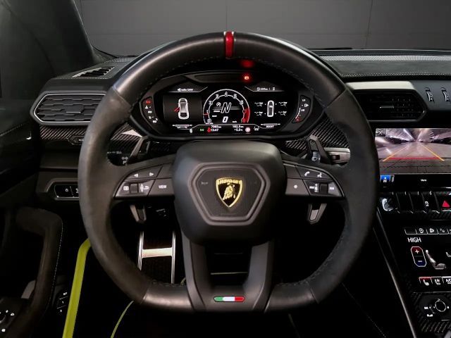 Lamborghini Urus Perfomante