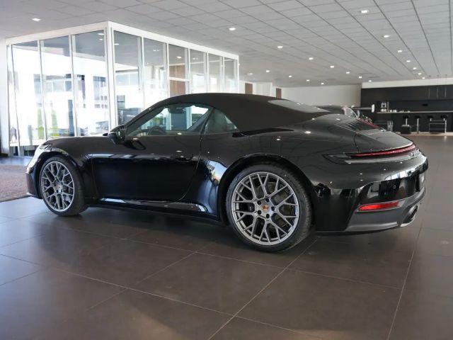 Porsche 992 Cabrio Carrera