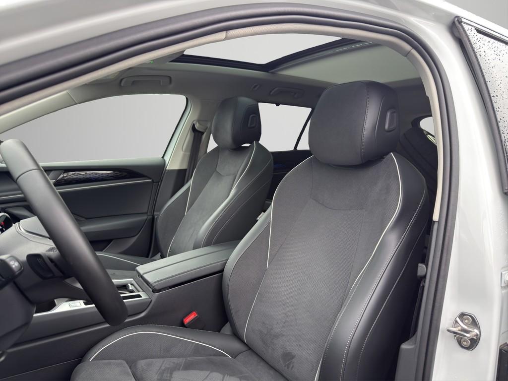 Volkswagen Passat 1.5 eTSI Business Variant