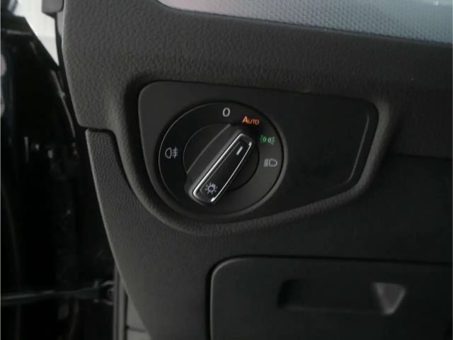 Volkswagen Touran 1.5 TSI DSG R-Line