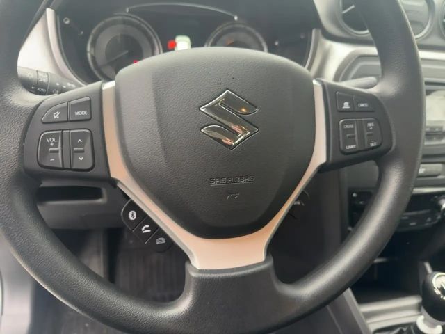 Suzuki Vitara Club Hybrid