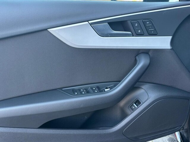 Audi A4 40 TFSI S-Tronic Sedan