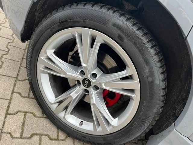 Audi SQ8 4.0 TFSI Competition Quattro