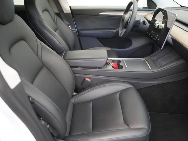 Tesla Model Y Performance