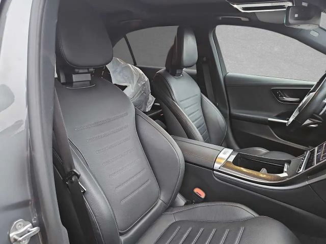 Mercedes-Benz C 200 AMG Line Sedan