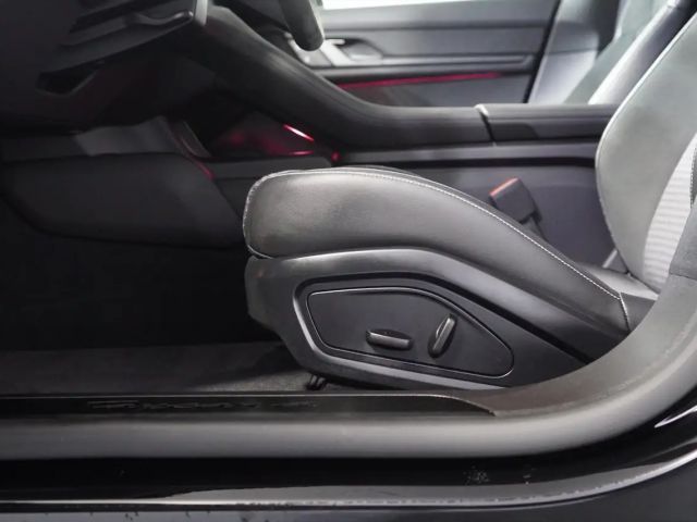 Porsche Taycan 4 Cross Turismo