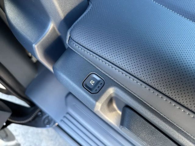 Kia PV5 Passenger Earth Plus