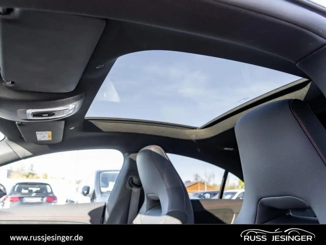 Mercedes-Benz CLA 200 AMG Line Coupé