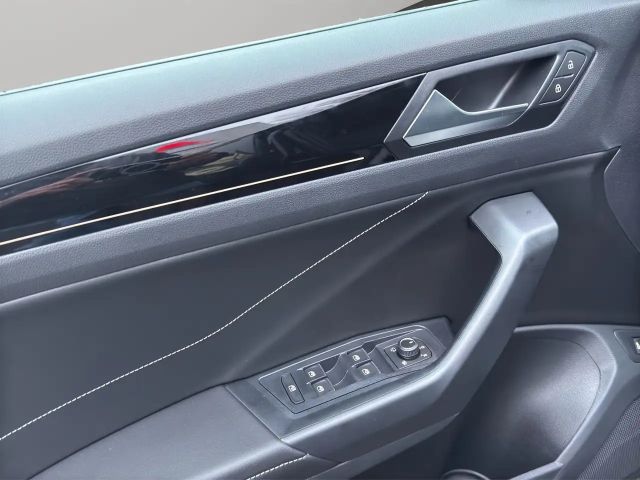 Volkswagen T-Roc 1.5 TSI DSG R-Line