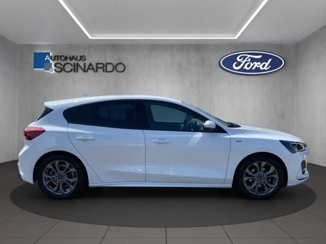 Ford Focus EcoBoost ST Line