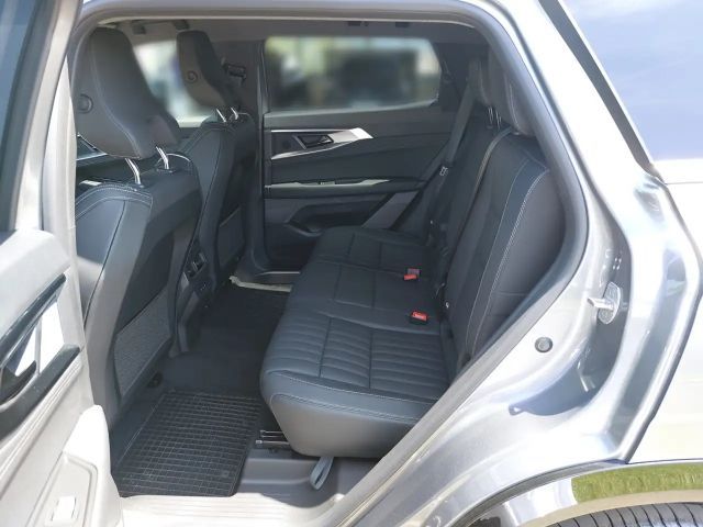 Renault Espace E-Tech Iconic