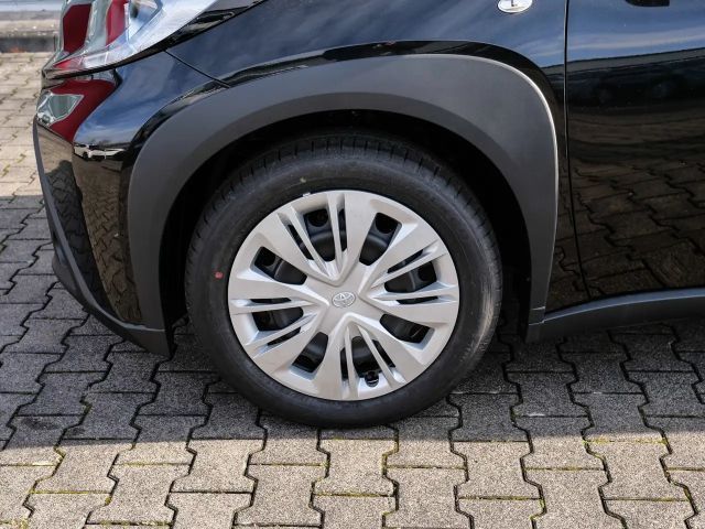 Toyota Aygo X 1.0 VVT-i Hatchback Play