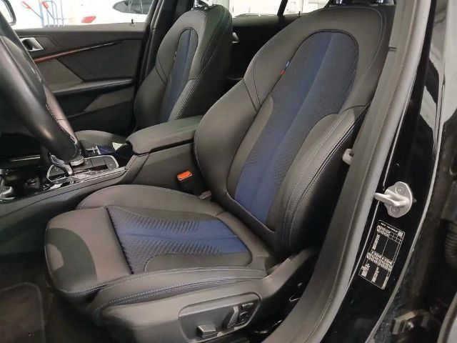 BMW 118 118i M-Sport Sedan