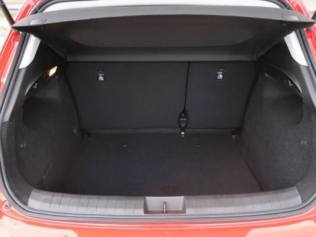 Fiat Tipo 5-Türer MY23 (RED) Hybrid 1.5 GSE LED M+S