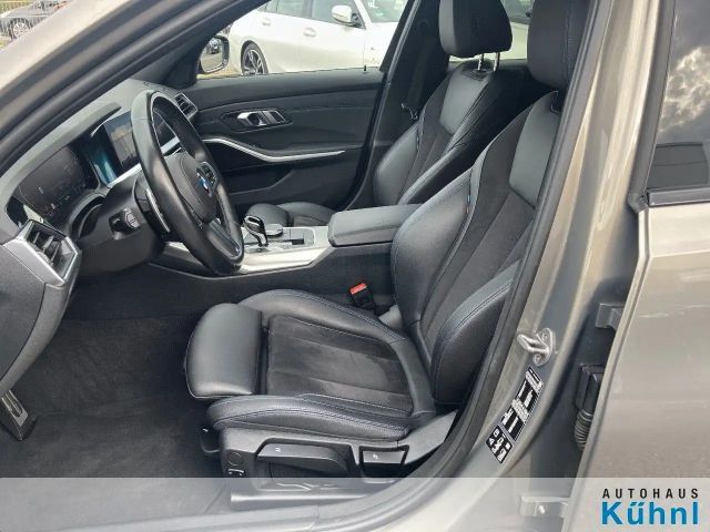 BMW 320 320d M-Sport Touring xDrive