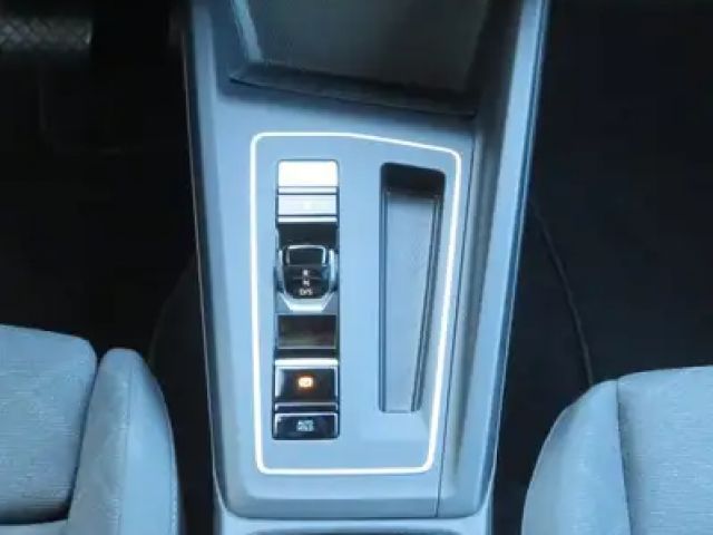 Volkswagen Golf 2.0 TDI DSG Life Variant