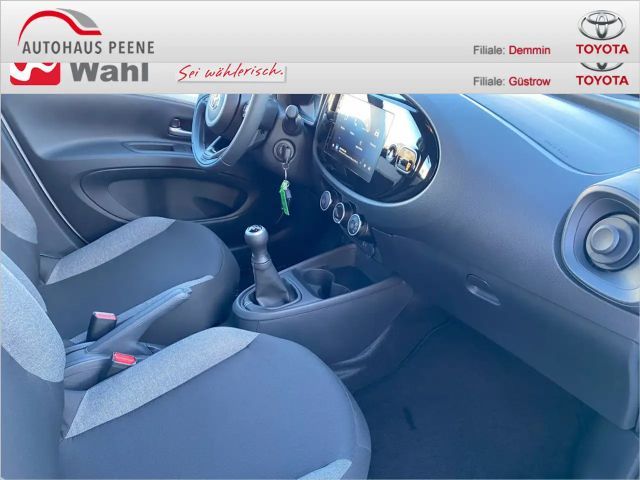 Toyota Aygo X 1.0 VVT-i Play