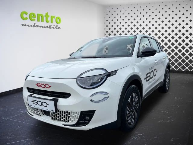 Fiat 600e Elektro RED 54 kWh