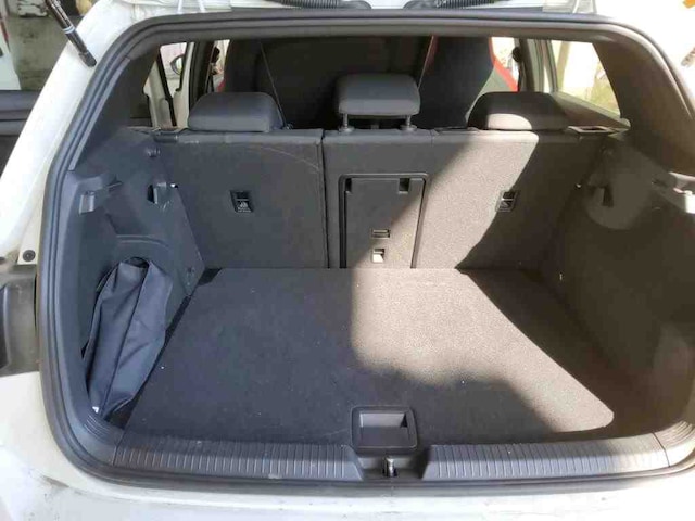 Volkswagen Golf IQ.Drive