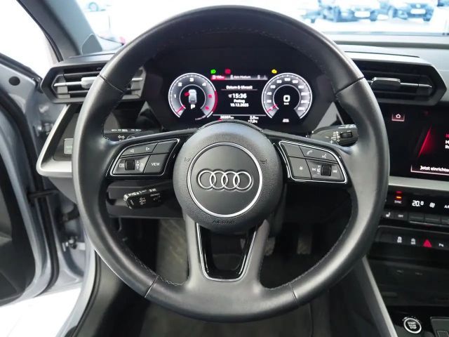 Audi A3 30 TDI Sedan