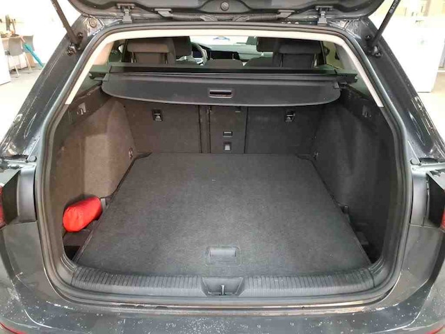 Volkswagen Golf 1.5 eTSI DSG Life Variant