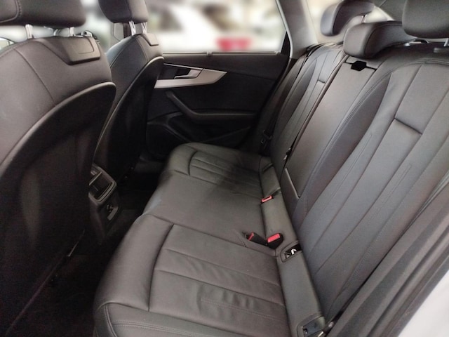 Audi A4 40 TFSI Avant S-Tronic